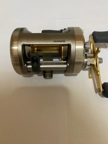 Carretilha Shimano Cardiff 401 A - Esquerda - Raridade