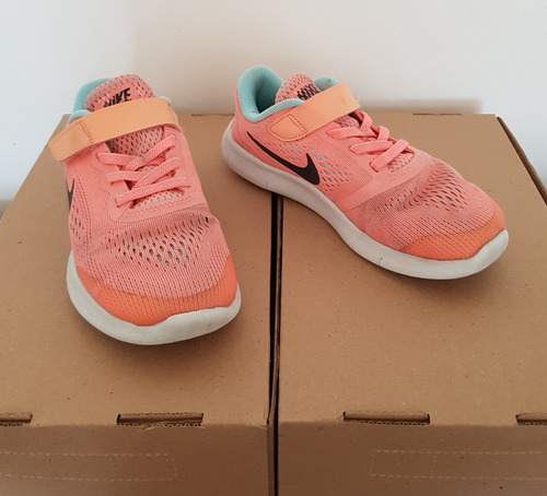 Zapatillas Nike Free Rn, Talle 31,5, Color Salmón, Velcro
