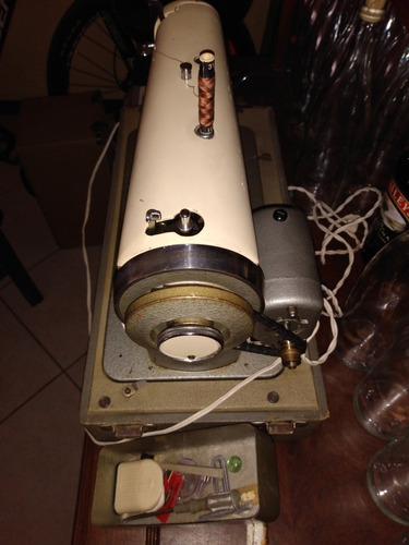 Maquina De Coser Bromberg