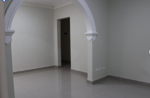 Alquiler De Departamento B, 1er Piso
