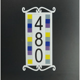 Número De Casa Branco Arabesco E Pastilha De Vidro Coloridas