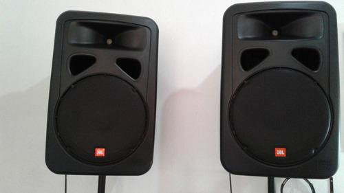 Bafles Jbl Eon 1500 Usados En Excelente Estado. De Colección