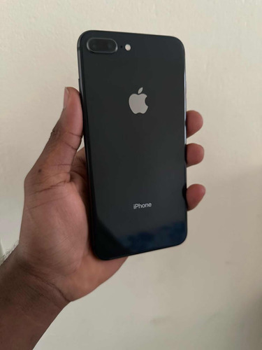 iPhone 8 Plus De 64gb, Batería Al 100% El Precio Es Negociab