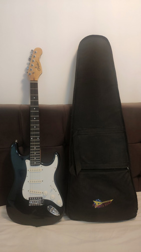 Guitarra Condor Stratocaster 