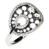 Anillo Diamantes White Sapphires Diseño - Oro Blanco 18 Kts.