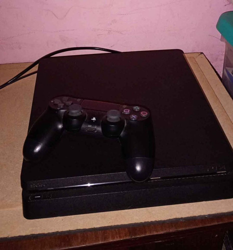 Play Station 4 Slim 1tb Sony  1 Joystick