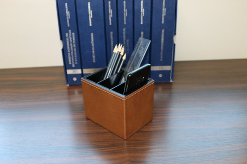Kit Escritório Couro - Porta Lápis 3 Divisórias + Mousepad
