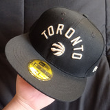 Gorra New Era Toronto Raptors Cerrada 