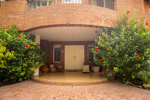 Casa En Venta En Club De Campo Pueyrredon - Imagen 2