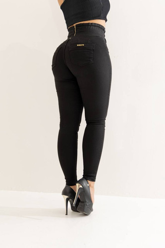 Calça Modeladora Exuberante Black Mamacita Jeans