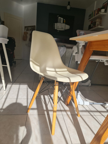 Silla Eames