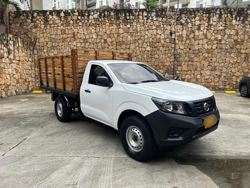 Nissan Np300 Frontier 2.5 Gasolina 4x2