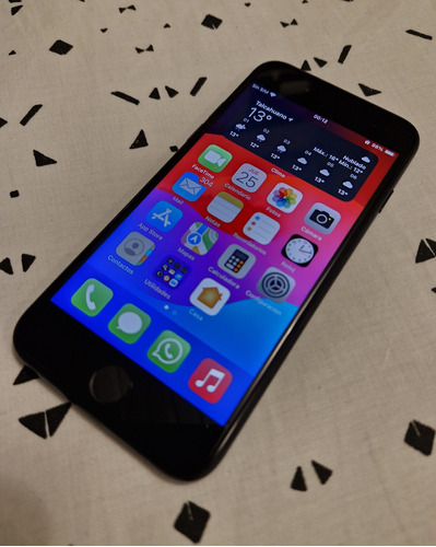 iPhone SE 2022 64gb (tercera Generación)