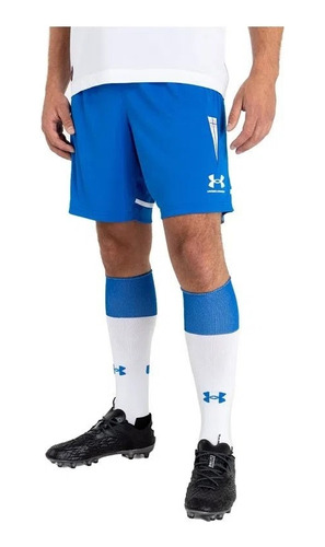 Short Universidad Catolica 2023