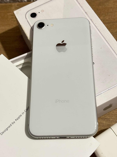 iPhone 8 - 64 Gigas Branco