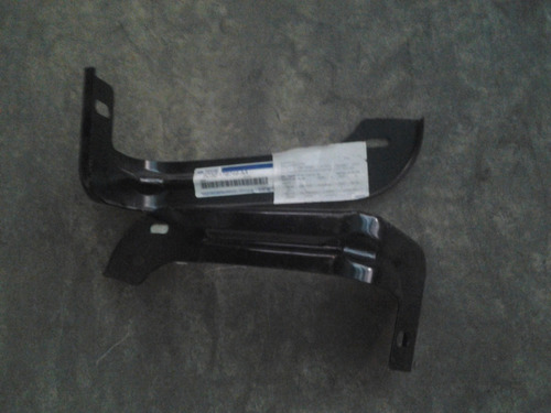 Soporte Parachoques Delantero Ford F-250 / F-350 Super Duty Foto 3