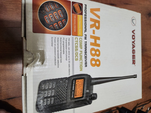 Rádio Comunicação Walkie Talkie Voyager Vr-h88