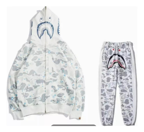 Conjunto Chándal Shark Con Chaqueta Y Pantalón Bordados