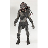 Figura Depredador Berserker Neca 2010 Con Detalle En Codo