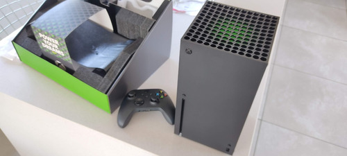 Vendo O Permuto Xbox Series X 1tb Completa