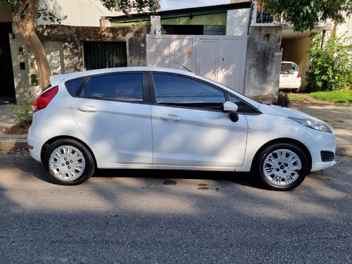 Ford Fiesta 1.6l S Gnc 2016