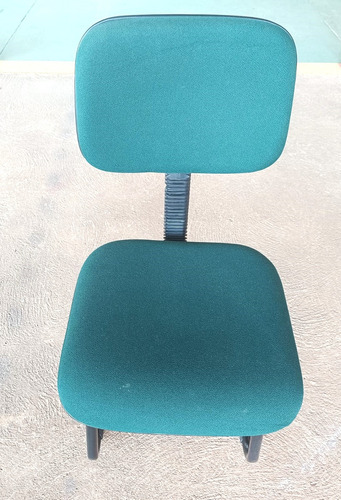 Cadeira Escritório Reforçada Tecido Verde Sem Braço Pés U