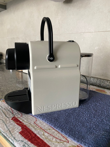 Cafetera Nespresso Inissia D40