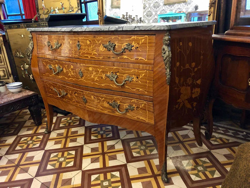 Mueble Antiguo Cómoda Francesa.