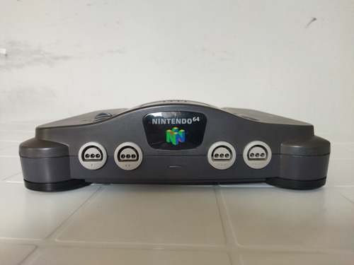 Nintendo 64 + Dois Controles + Adaptador + 13 Cartuchos