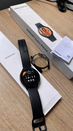Samsung Galaxy Watch 4. 44 Mm.  7/10