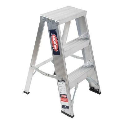 Escalera De Aluminio Taburete Akron 2 Escalones 77-18 Color Plateado | Envío gratis