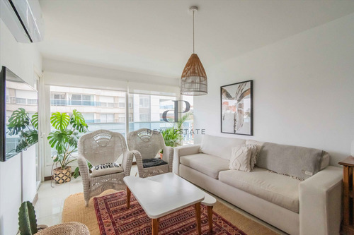 Apartamento En Alquiler 2 Dormitorios Con Garage En Buceo - Imagen 4