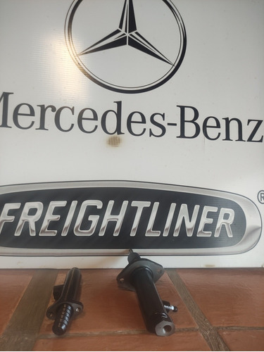 Bombines De Mercedes-benz 711/712 Foto 4