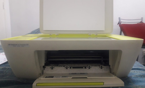 Impresora Multifunción Hp 2135 A Cartucho Por Usb.  Blanco