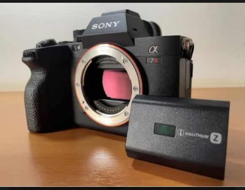 Camera Da Sony Unico Dono Ainda Tenho A Nota Fiscal E Caixa 