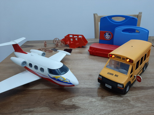 Lote Playmobil: Avión + Colectivo + Carruaje + 3 Valijas 