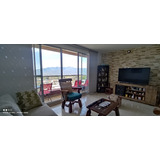 Apartamento Con Excelente Vista!!!