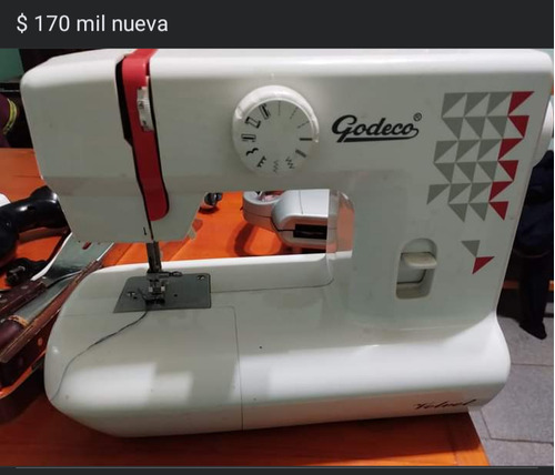 Máquina De Coser 