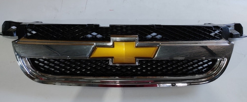 Parrilla Chevrolet Aveo Ls Lt Con Emblema 2008 Al 2015 Foto 3