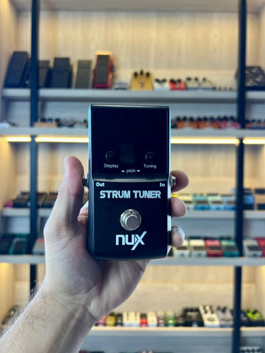 Pedal Nux Strum Tuner