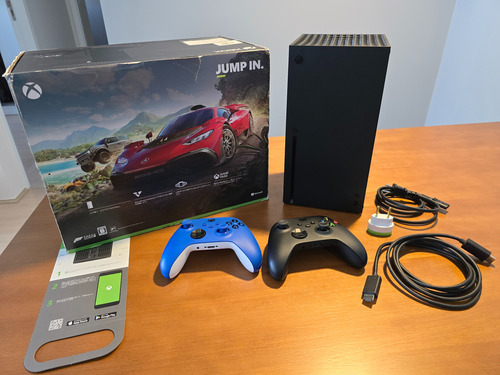 Console Microsoft Xbox Series X 1tb, 2 Controles E 1 Kit Play And Charge 