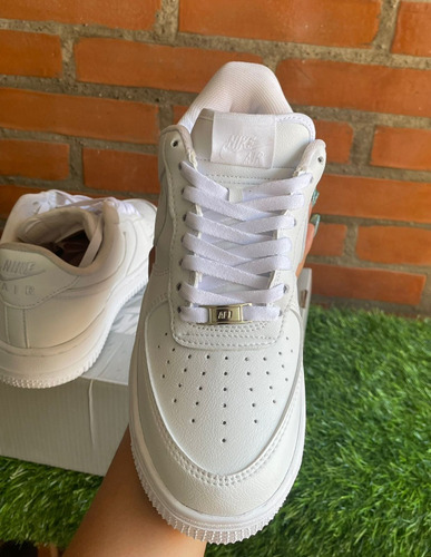 Tenis Originales Nike Air Force 1 Cuero Grueso Blanco 25. 5