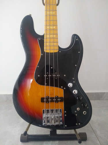 Baixo Fender Marcus Miller Japones