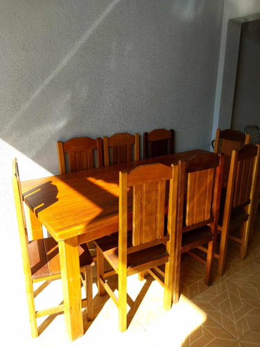 Conjunto Mesa De Madeira Com 8 Cadeiras