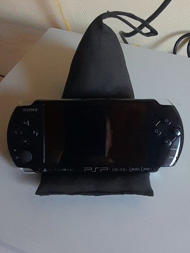 Psp Portatil Sony Modelo 3001 Negra Impecable 