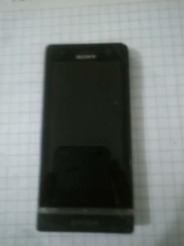 Telefono Sony Xperia St25aq Con Detalle 