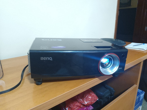 Proyector Benq Sp870, 5000 Lumines, Tiro Largo.