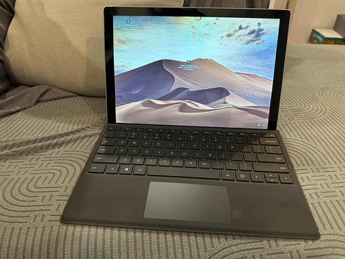 Microsoft Surface Pro 6 I5-8350u 16gb 256gb 3k + Teclado W11