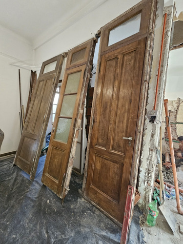 Puerta Antigua De Madera Para Restaurar, Excelente Estado.