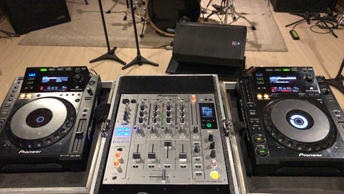 Pioneer Cdj 900 Nxs + Mixer Pioneer 850djm 